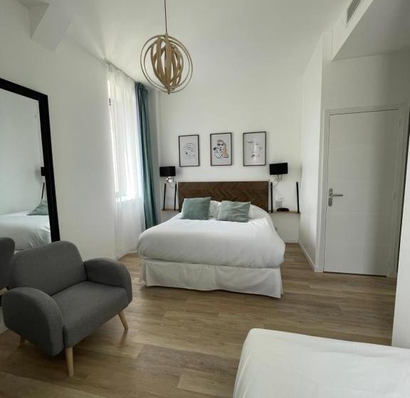 标准三人间, La Tour Aux Crabes Près De La Plage