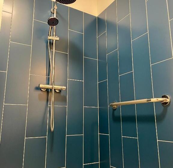 适合残疾人使用的标准间, La Tour Aux Crabes Près De La Plage