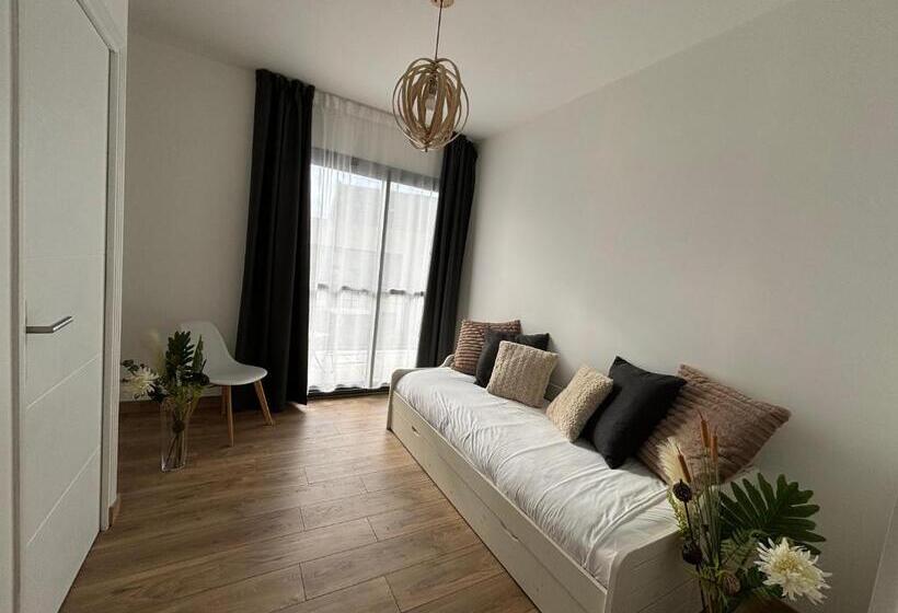 家庭间, La Tour Aux Crabes Près De La Plage