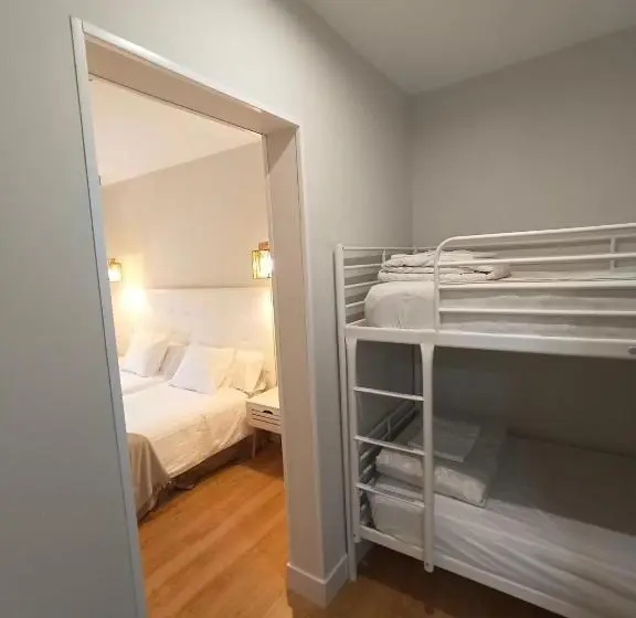 4 Bett Standardzimmer, Posada Del Mar