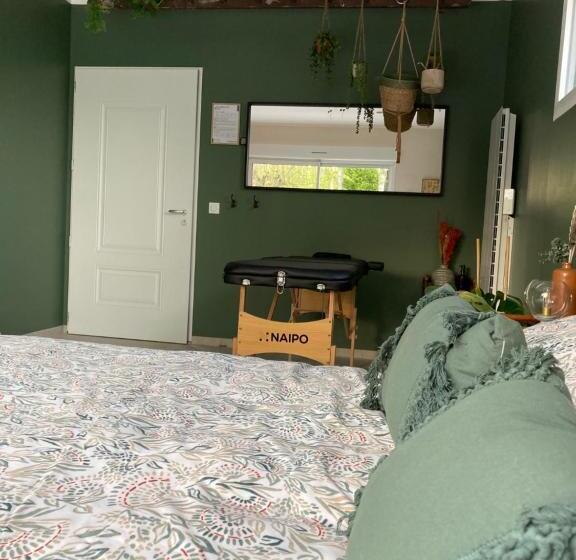 חדר דלוקס, Detente De La Lys