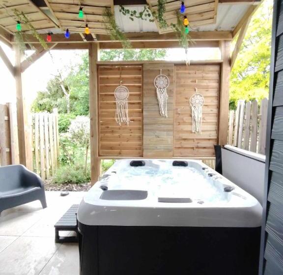 חדר סטנדרט, Detente De La Lys