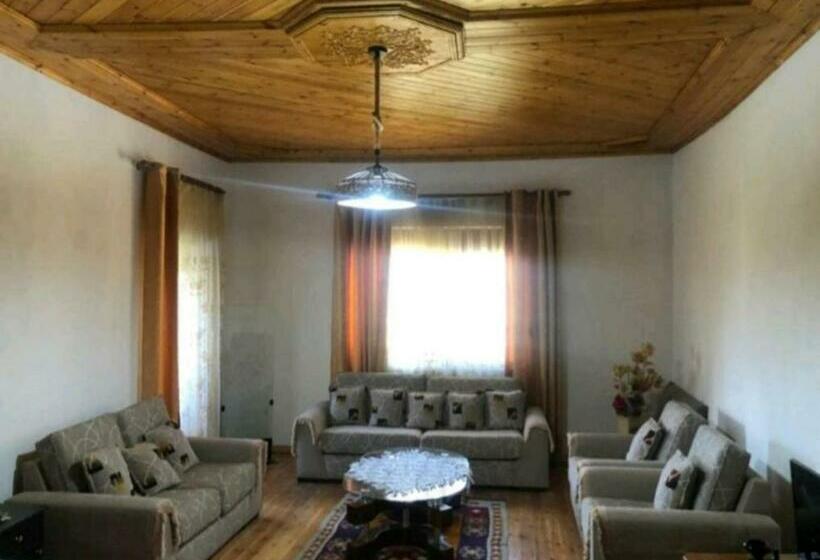 اتاق خانوادگی, Miziriguesthouse