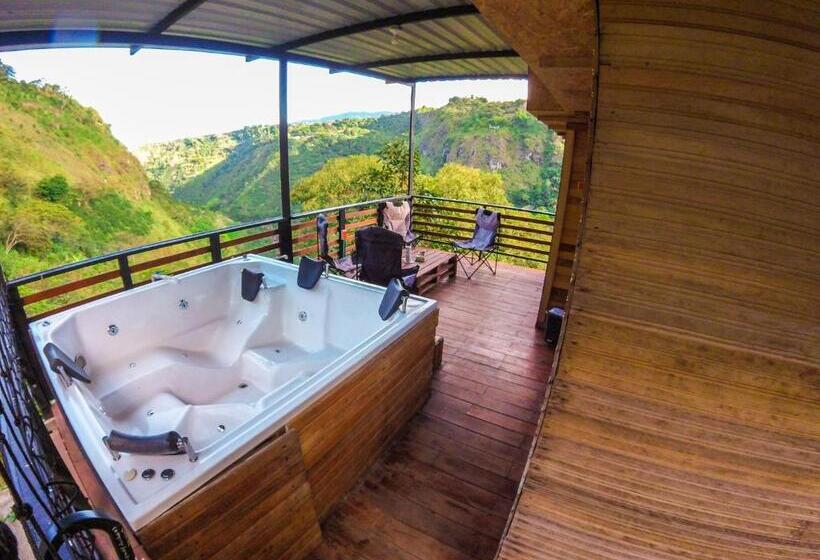 家庭间, Glamping Adrenalina Extrema