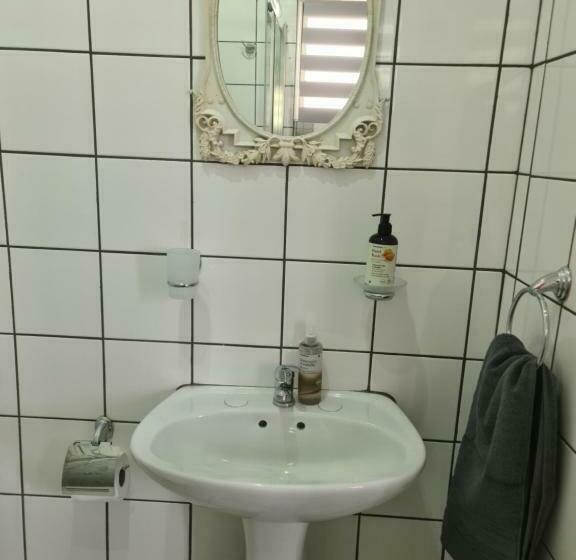 Номер Стандарт, Sleep@solomon8