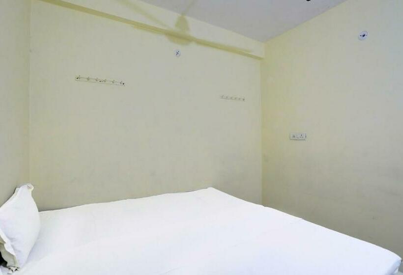 اتاق کلاسیک سه تخته, O Shri Durga