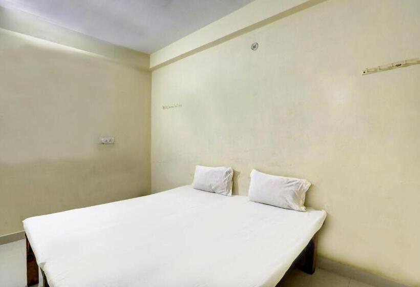 اتاق کلاسیک سه تخته, O Shri Durga