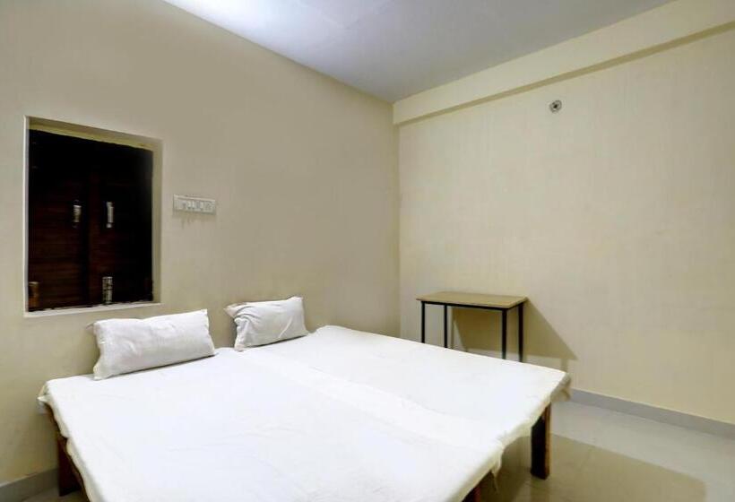 اتاق کلاسیک سه تخته, O Shri Durga