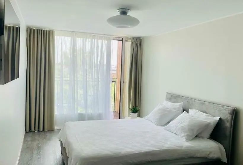 استودیو استاندارد با بالکن, Apartement Aisa
