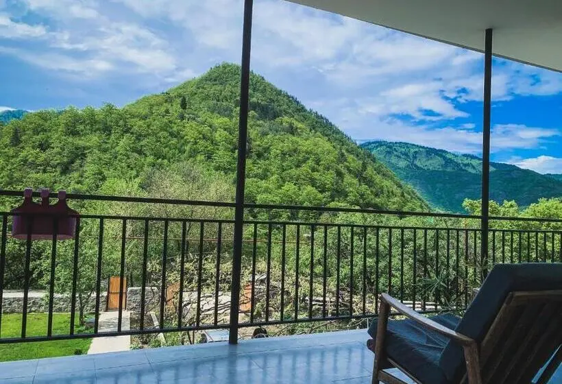 اتاق استاندارد, White House In Borjomi