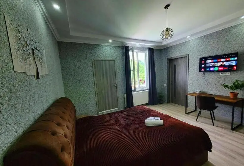 اتاق لوکس, White House In Borjomi