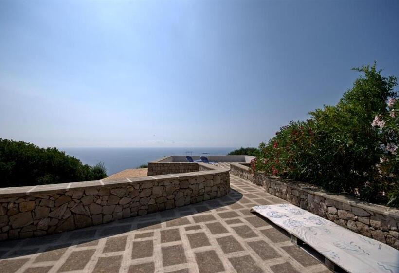 Апартаменты 1 Спальня с Террасой, Trullo Mediterraneo  Santa Maria Di Leuca