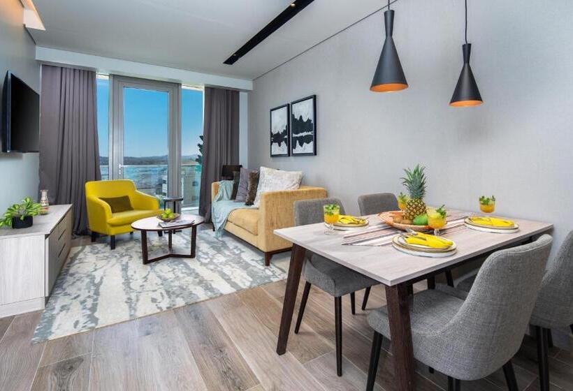 סוויטת אקזקיוטיב 2 חדרים, Citadines Abha