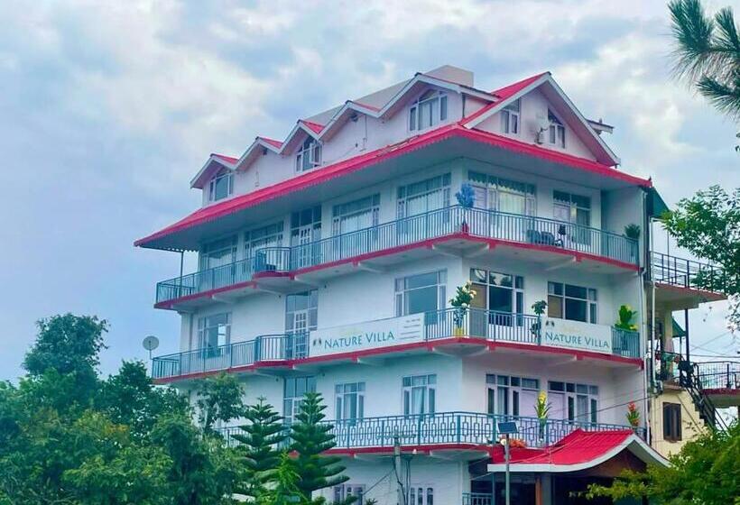 标准间带阳台, Treebo Trend Shubham Nature Villa With Mountain View