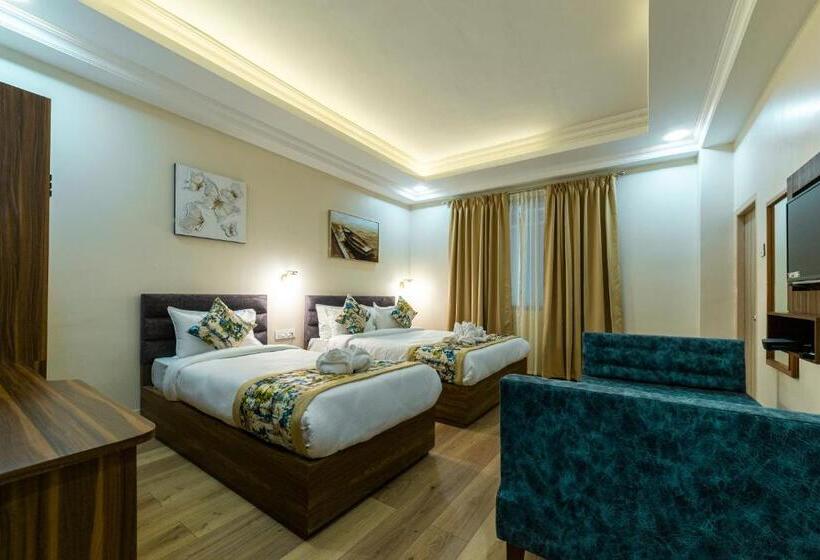 اتاق لوکس خانوادگی, Citrus Boutique