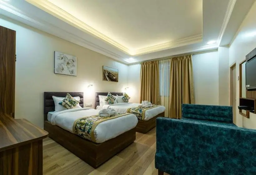 اتاق لوکس خانوادگی, Citrus Boutique