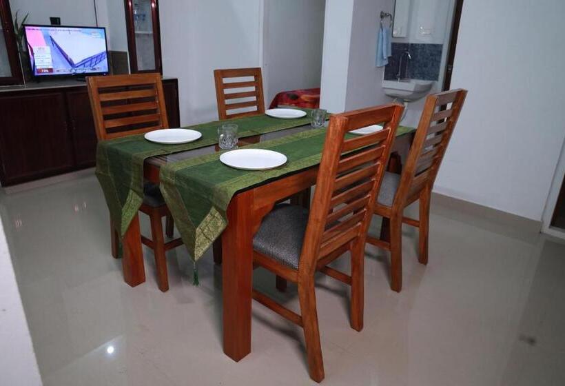 Четырехместный Номер Стандарт, Norwegian Homes Guest House  Munnar