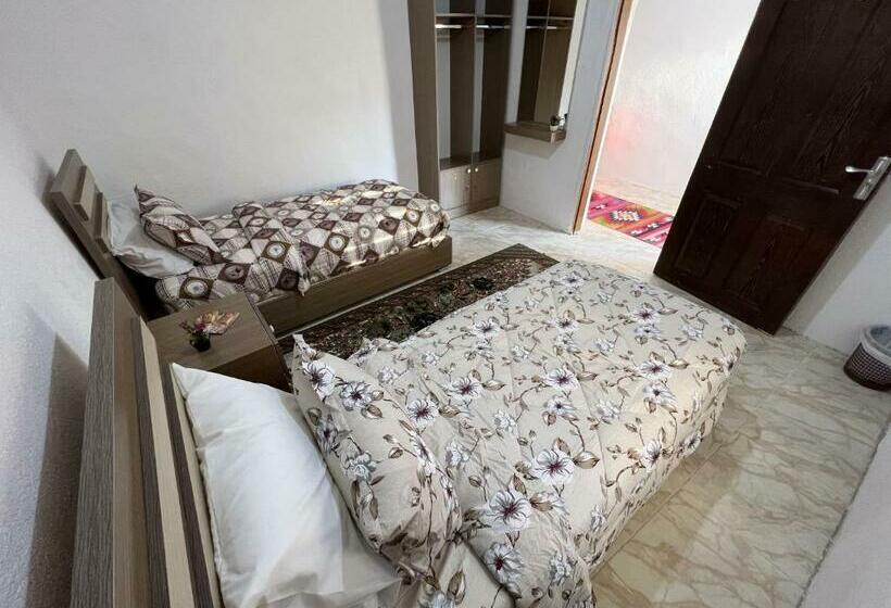اتاق استاندارد, Z3 Hostel