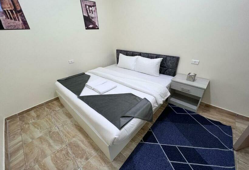 اتاق لوکس, Z3 Hostel