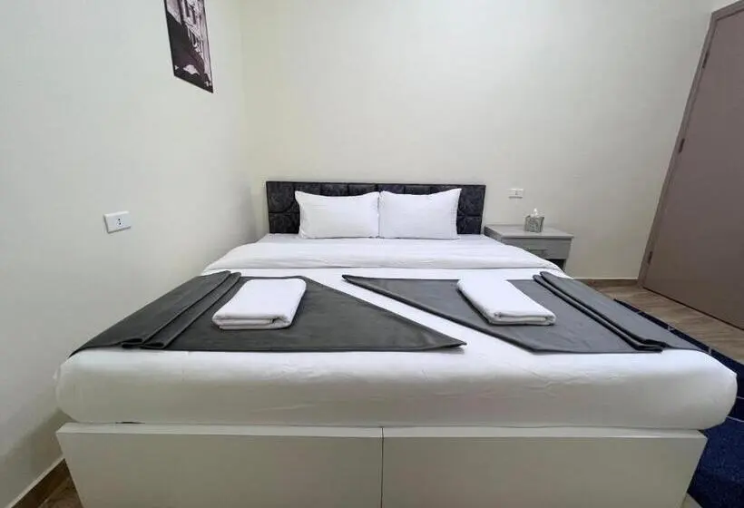 اتاق لوکس, Z3 Hostel