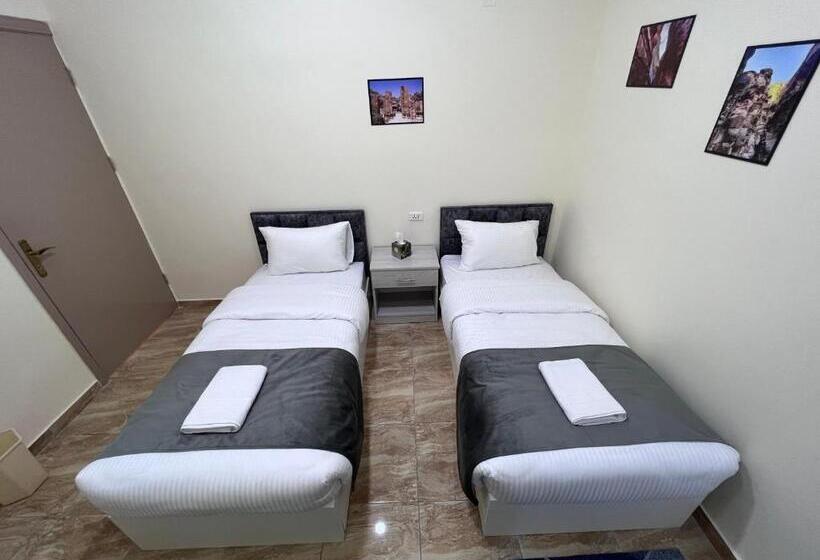 اتاق لوکس, Z3 Hostel