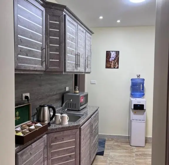 اتاق لوکس خانوادگی, Z3 Hostel