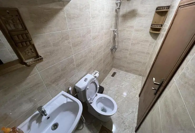 اتاق استاندارد سه نفره, Z3 Hostel