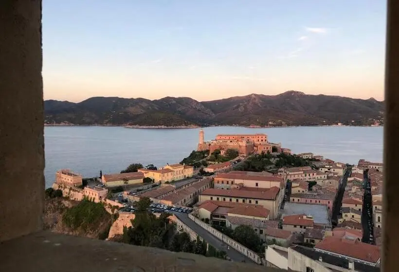 バルコニー付きスタンダードルーム, Bed And Coffee Rooms Portoferraio