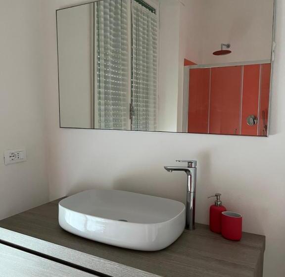 バルコニー付きスタンダードルーム, Bed And Coffee Rooms Portoferraio