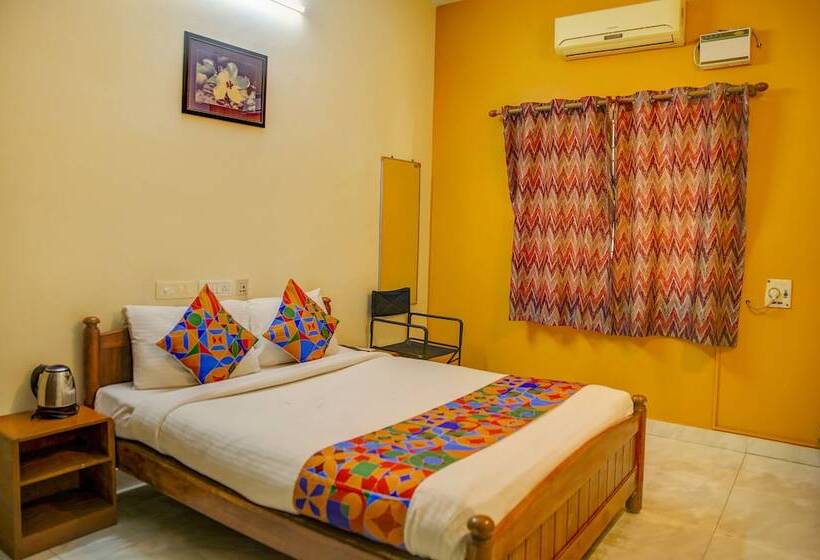 Номер Deluxe, Fabhotel Hibiscus Stays   Nr Sholinganallur Water Lake & Vgp Aqua Kingdom