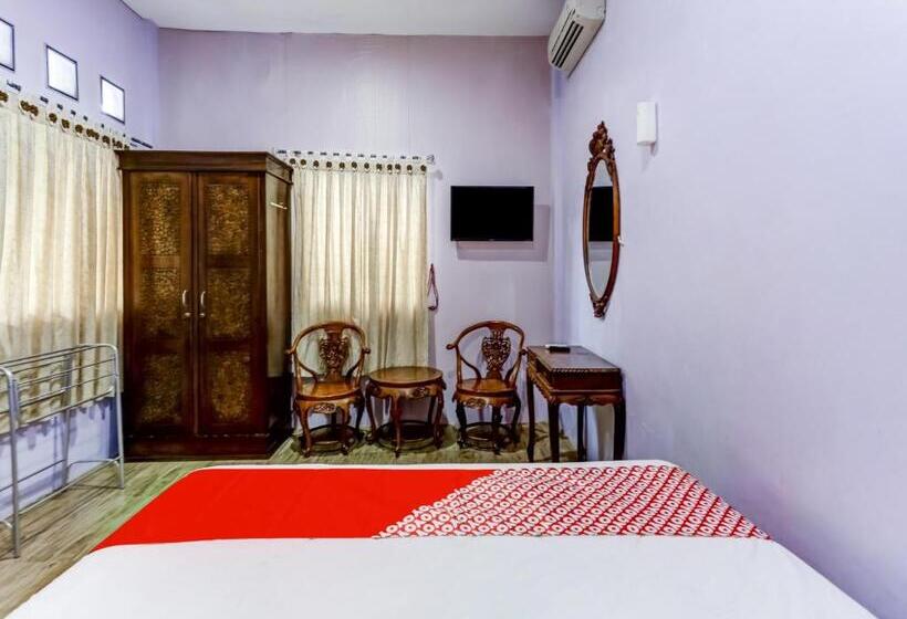 デラックスルーム, Oyo 91298 Rumah Cantik Homestay