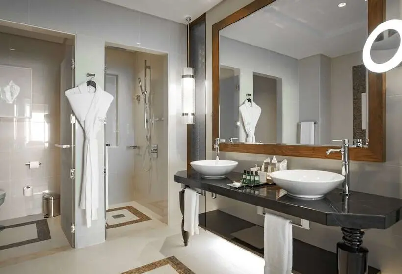 Deluxe Room with Views