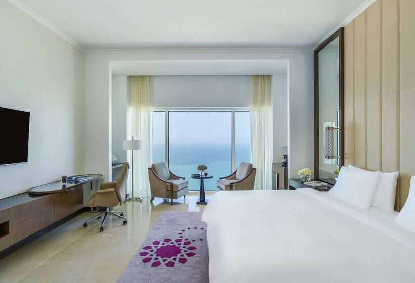 غرفة ديلوكس مطلّة علي البحر, Rixos Marina Abu Dhabi