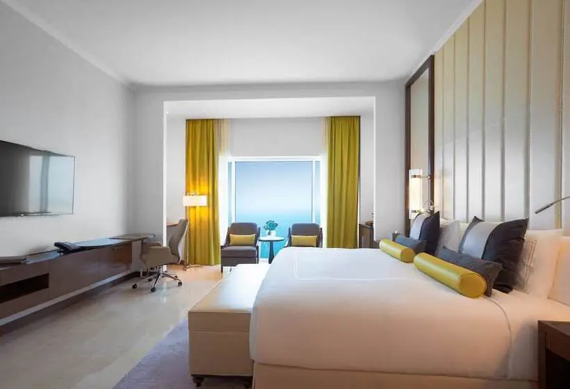オーシャンビュースーペリアールーム, Rixos Marina Abu Dhabi