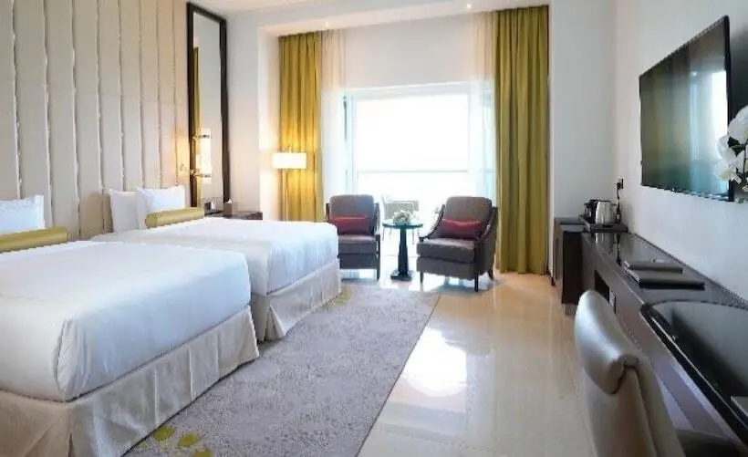 オーシャンビューのプレミアムルーム。, Rixos Marina Abu Dhabi