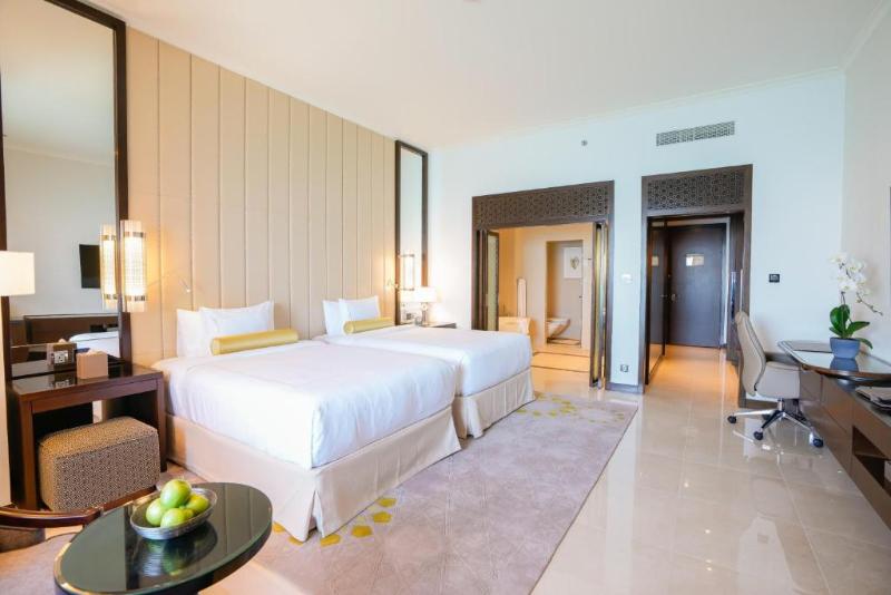 غرفة بريميوم مطلّة علي البحر, Rixos Marina Abu Dhabi