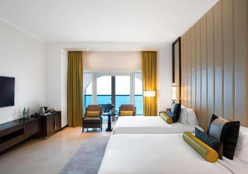 غرفة ديلوكس مطلّة علي البحر, Rixos Marina Abu Dhabi