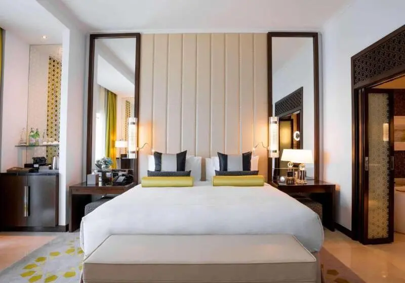 オーシャンビュースーペリアールーム, Rixos Marina Abu Dhabi