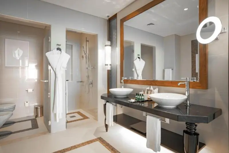 景色の見えるデラックスルーム, Rixos Marina Abu Dhabi