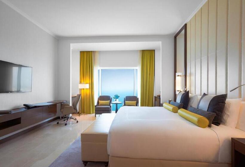 غرفة ديلوكس مطلّة علي البحر, Rixos Marina Abu Dhabi