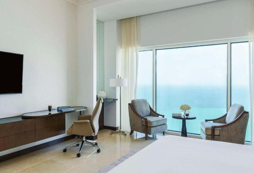 غرفة ديلوكس مطلّة علي البحر, Rixos Marina Abu Dhabi