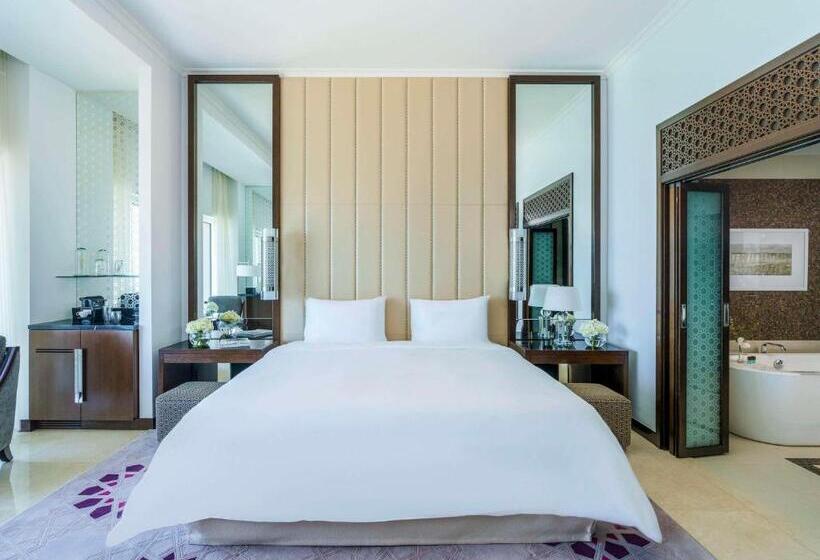 غرفة عائلية, Rixos Marina Abu Dhabi