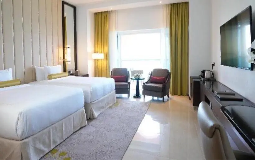 オーシャンビューのプレミアムルーム。, Rixos Marina Abu Dhabi