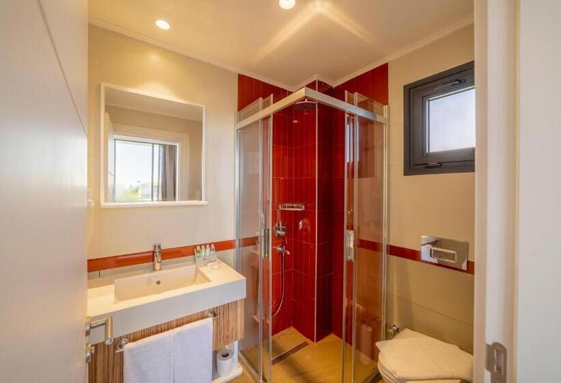 Deluxe-huone, Selluka Buti̇k
