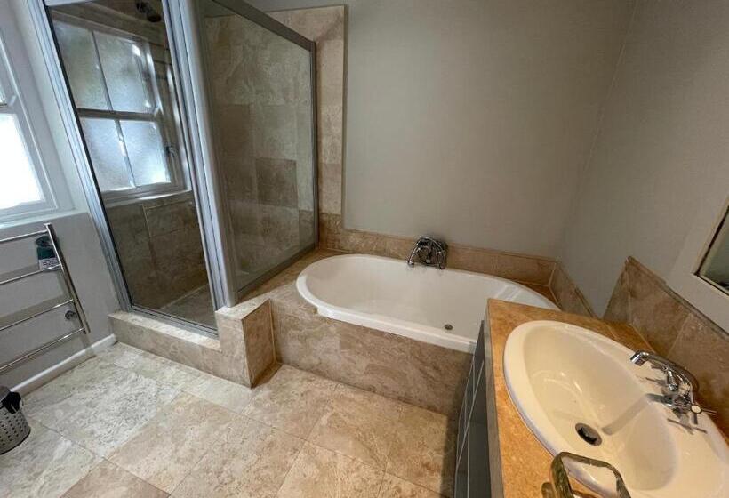 غرفة قياسية سرير كينج, 11 Westcliff Rentals