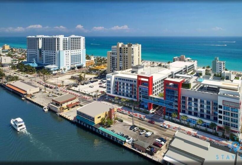 خانه 1 خوابه, Rooftop Pool   Hot Tub   Hollywood Beach Broad   Walk