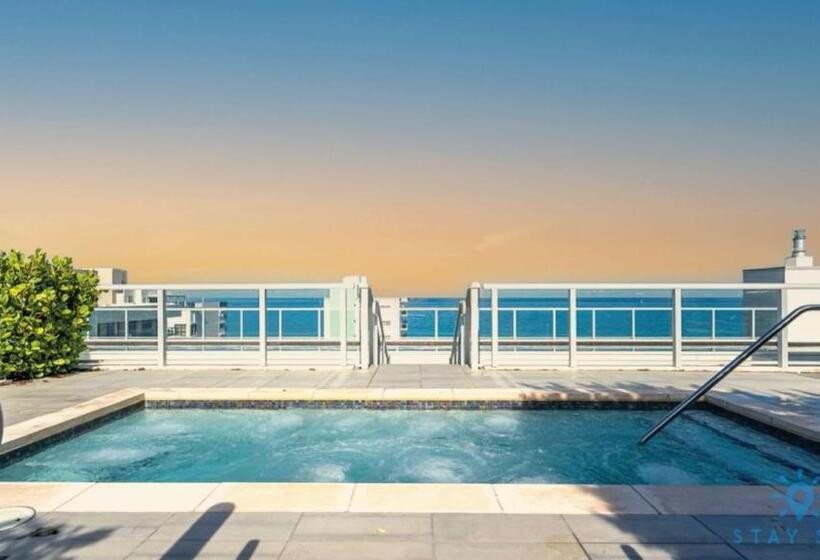خانه 1 خوابه, Rooftop Pool   Hot Tub   Hollywood Beach Broad   Walk
