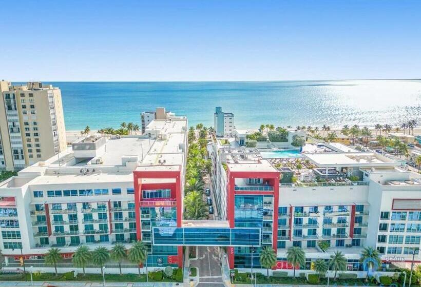 منزل غرفة نوم واحدة, Rooftop Pool   Hot Tub   Hollywood Beach Broad   Walk