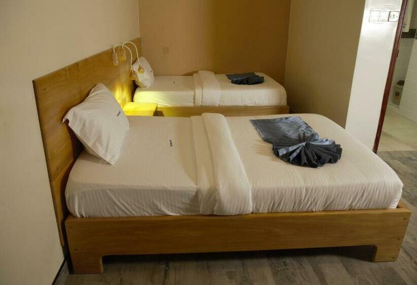 اتاق لوکس, Victoria Mews