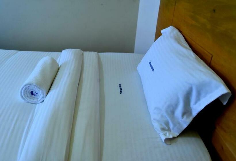 اتاق استاندارد یک نفره, Victoria Mews